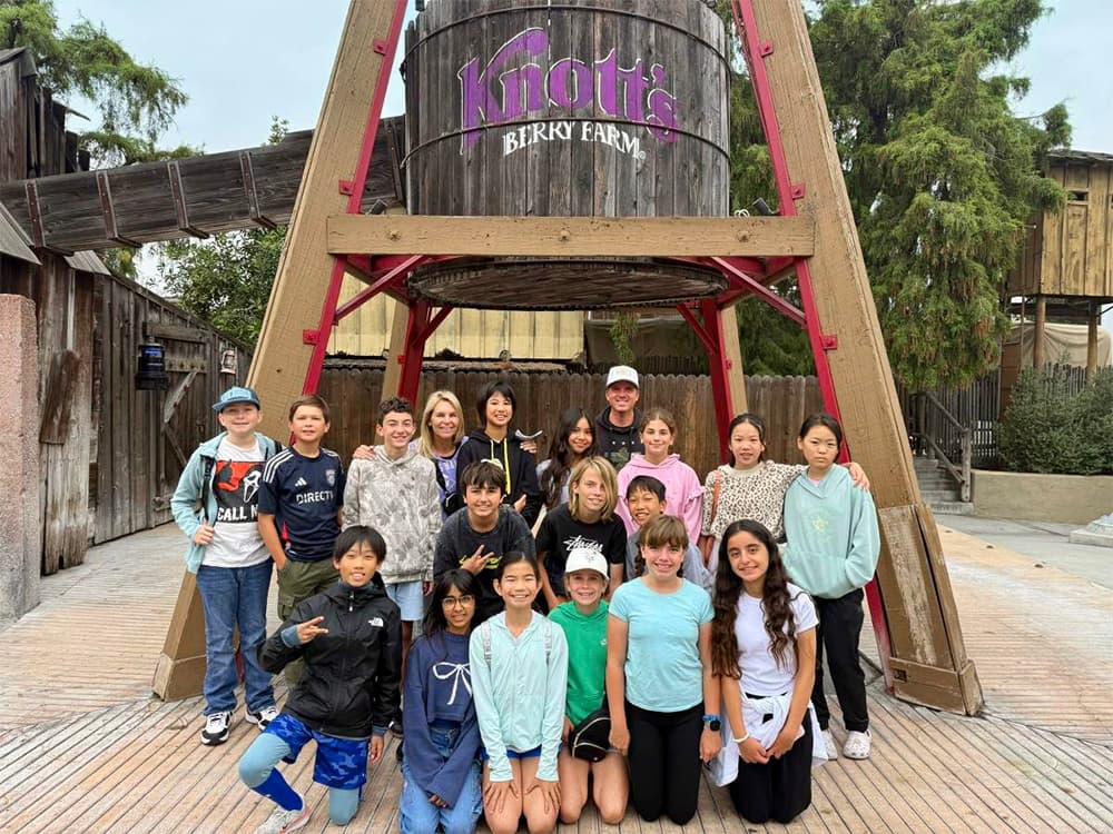 The 6th grade class on their Knott’s Berry Farm trip
